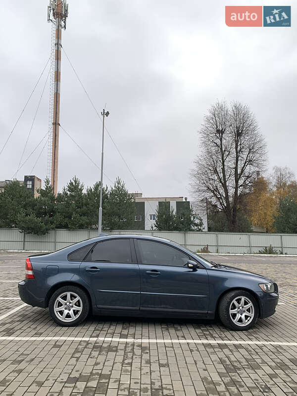 Седан Volvo S40 2005 в Луцке