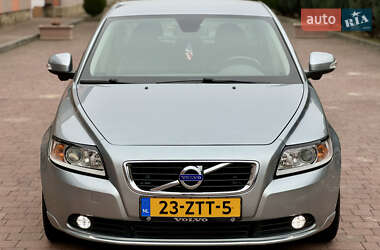 Седан Volvo S40 2011 в Стрые