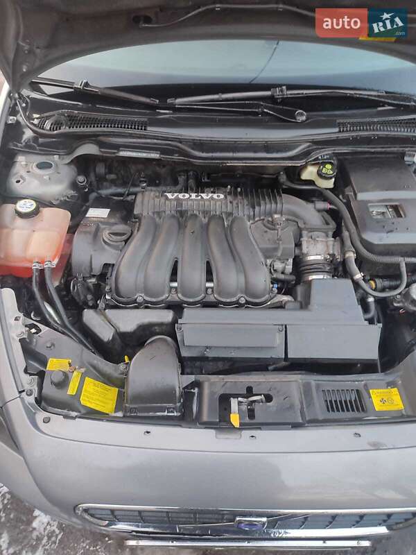 Седан Volvo S40 2004 в Умани фото 8 Седан Volvo S40 2004 в Умани
