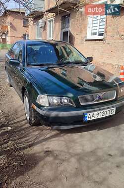 Седан Volvo S40 1999 в Умані