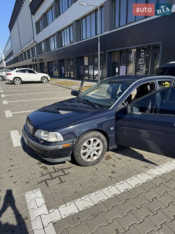 Седан Volvo S40 2000 в Івано-Франківську