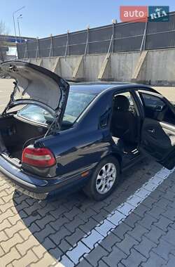 Седан Volvo S40 2000 в 