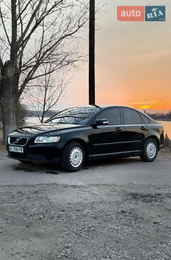 Седан Volvo S40 2008 в Ружині