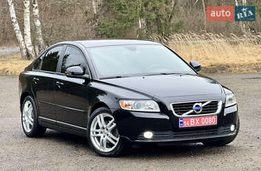 Седан Volvo S40 2012 в Стрые