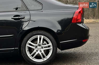 Седан Volvo S40 2012 в Стрые