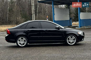 Седан Volvo S40 2012 в Стрые