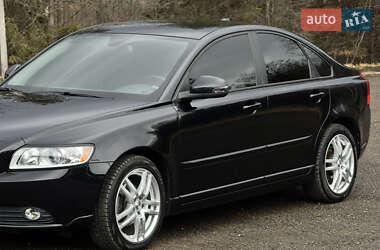 Седан Volvo S40 2012 в Стрые