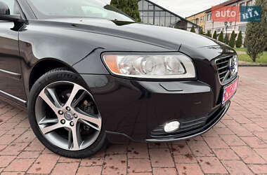 Седан Volvo S40 2012 в 