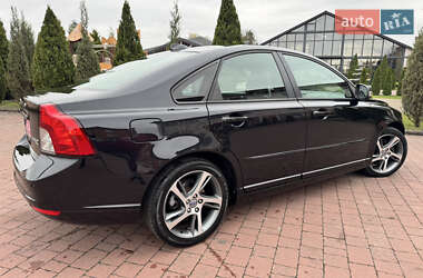 Седан Volvo S40 2012 в 