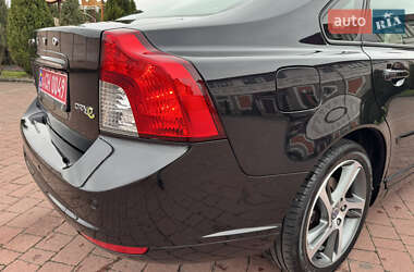 Седан Volvo S40 2012 в 