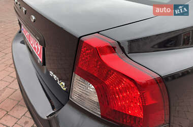 Седан Volvo S40 2012 в 