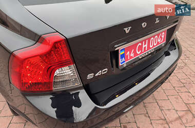 Седан Volvo S40 2012 в 