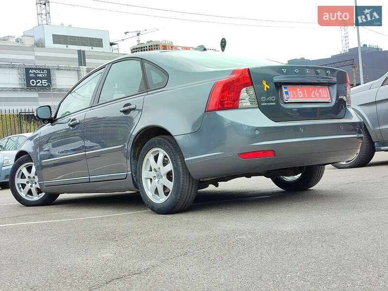 Седан Volvo S40 2011 в Киеве