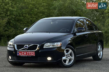 Седан Volvo S40 2012 в Моршині
