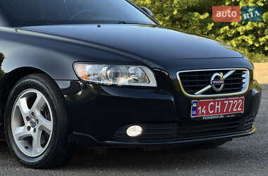 Седан Volvo S40 2012 в 