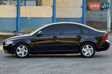 Седан Volvo S40 2012 в 
