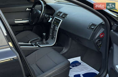 Седан Volvo S40 2012 в 