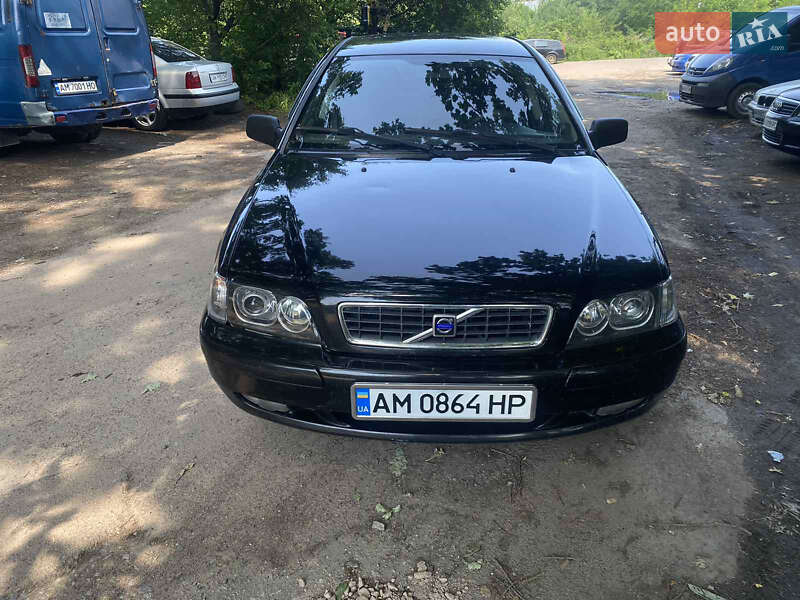 Volvo S40 2004