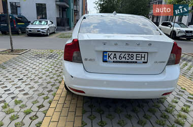 Седан Volvo S40 2012 в 