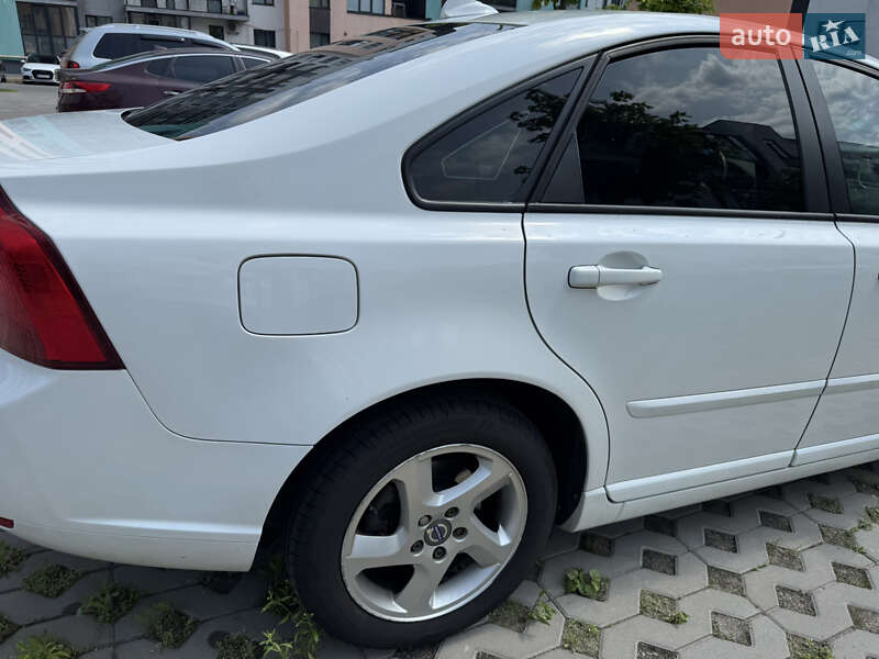 Седан Volvo S40 2012 в Києві