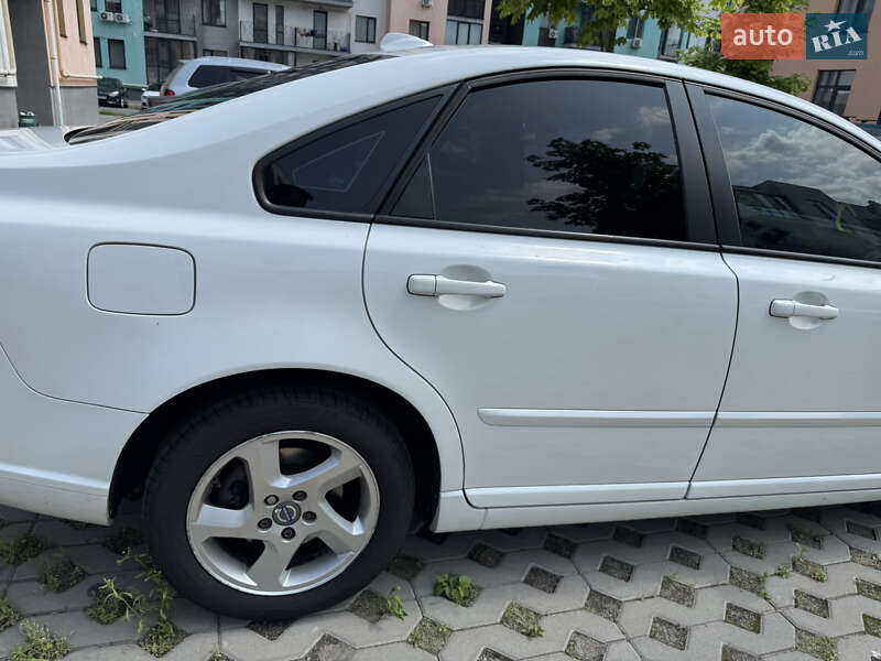 Седан Volvo S40 2012 в Києві