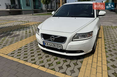 Седан Volvo S40 2012 в 