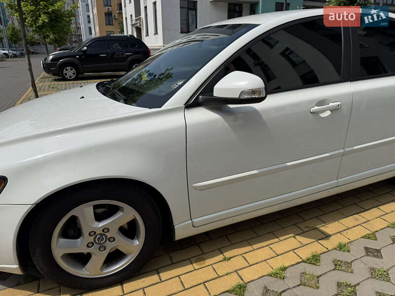 Седан Volvo S40 2012 в Києві