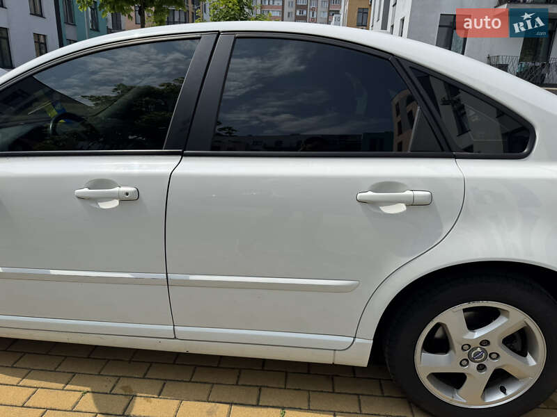 Седан Volvo S40 2012 в Києві