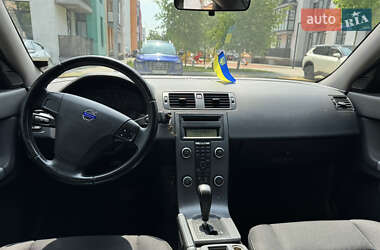 Седан Volvo S40 2012 в 