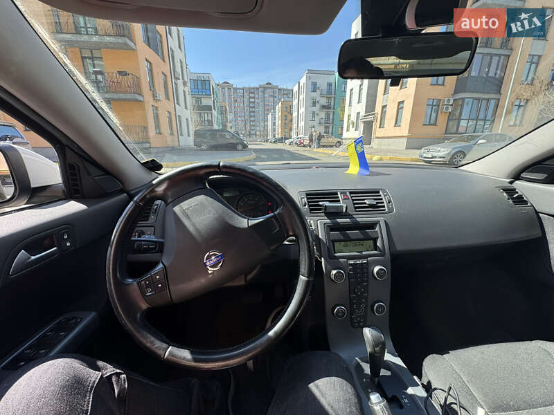 Седан Volvo S40 2012 в Києві