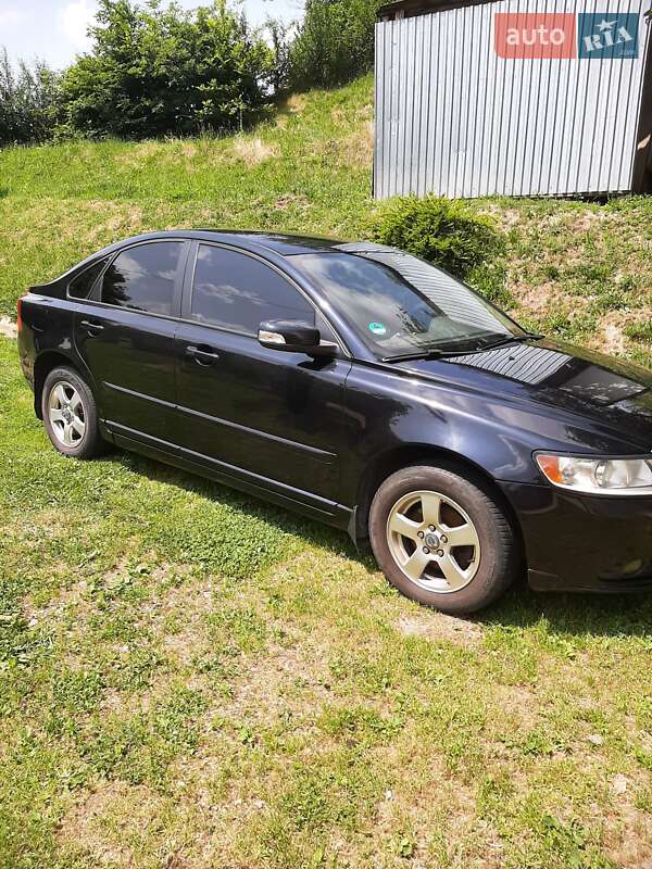Седан Volvo S40 2008 в Виноградові