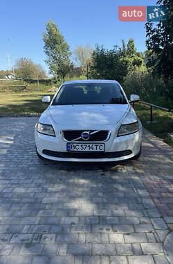 Седан Volvo S40 2010 в Львові