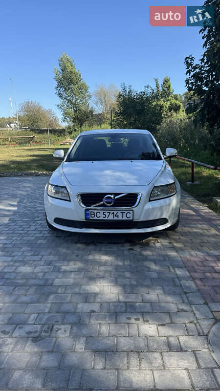 Volvo S40 2010