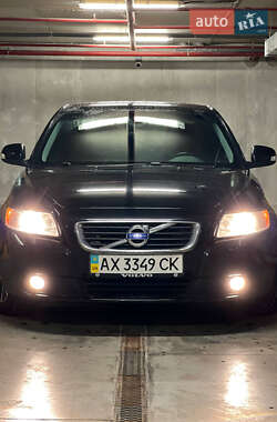 Седан Volvo S40 2011 в Львові