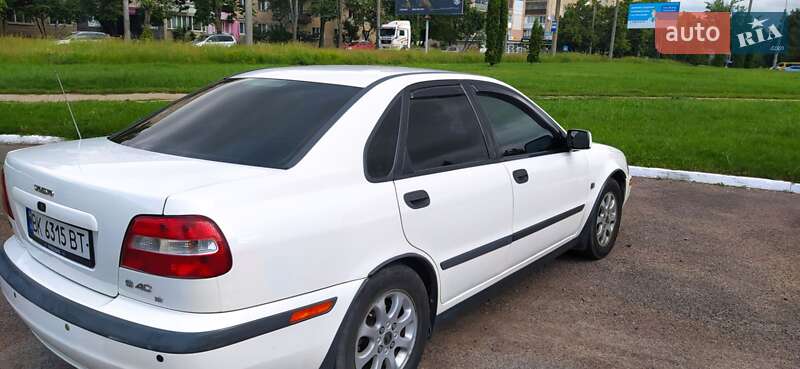 Седан Volvo S40 2001 в Ровно