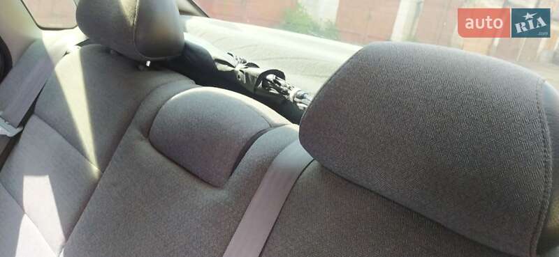 Седан Volvo S40 2001 в Ровно