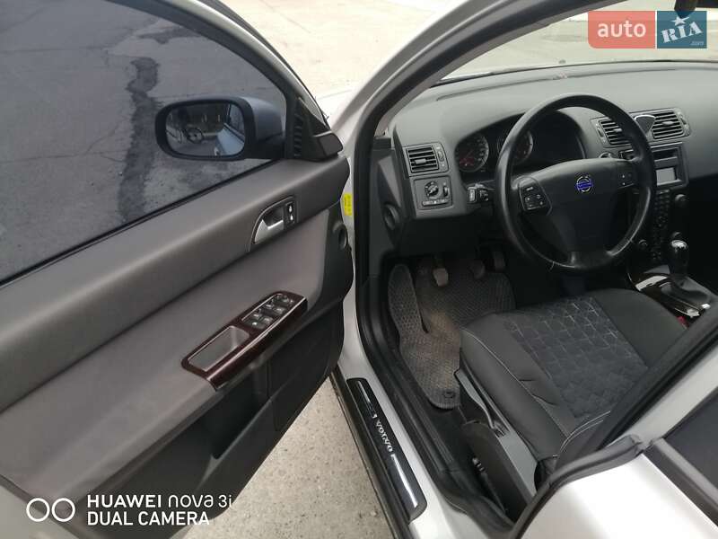 Седан Volvo S40 2007 в Вараше