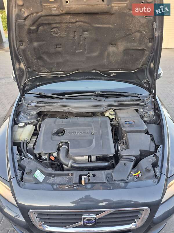 Седан Volvo S40 2009 в Шептицькому