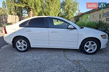 Седан Volvo S40 2012 в Вараші