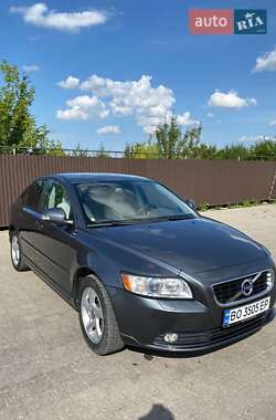 Седан Volvo S40 2011 в Копичинці