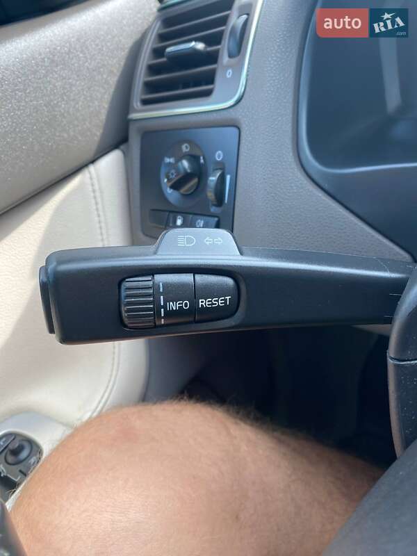 Седан Volvo S40 2011 в Копичинці