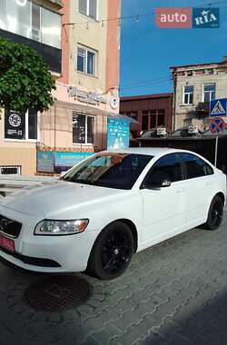 Седан Volvo S40 2011 в Дрогобыче