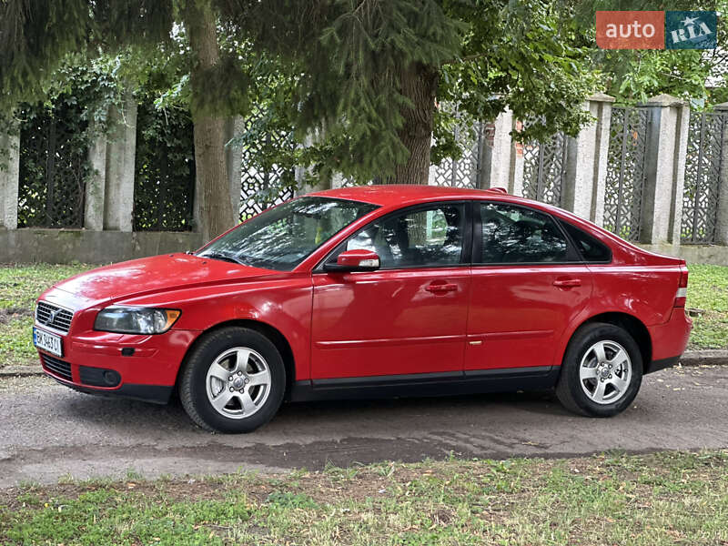 Седан Volvo S40 2007 в Дубно