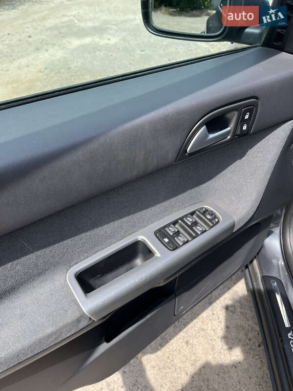 Седан Volvo S40 2006 в Украинке