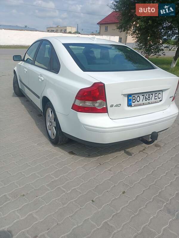 Седан Volvo S40 2005 в Хоросткове