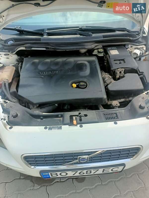 Седан Volvo S40 2005 в Хоросткове