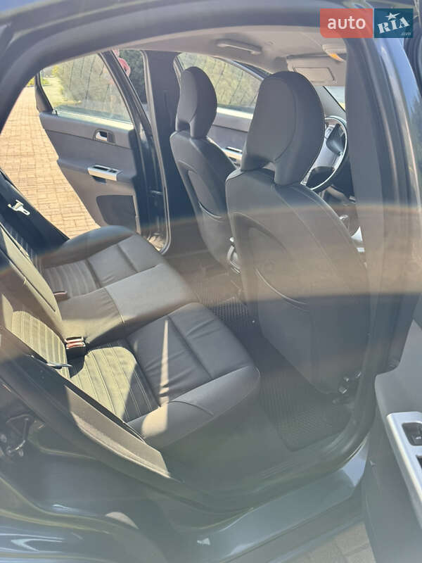 Седан Volvo S40 2010 в Судовой Вишне