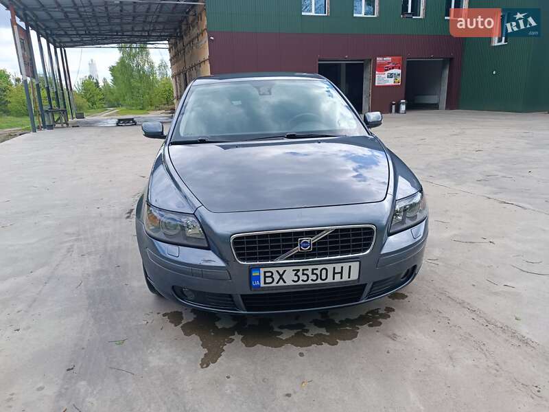 Седан Volvo S40 2006 в Славуті
