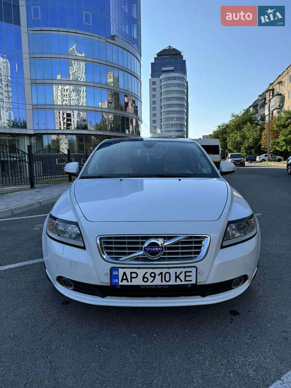 Седан Volvo S40 2012 в Запоріжжі