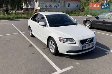 Седан Volvo S40 2012 в Києві